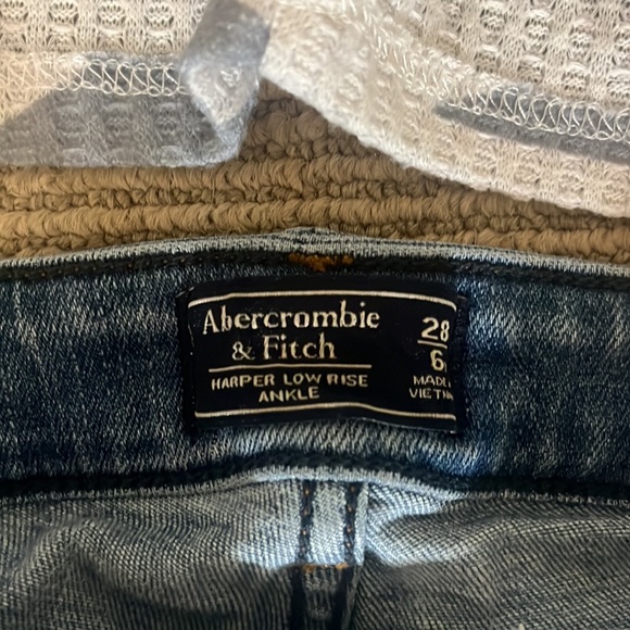 Altar’d State star top & Abercrombie and Fitch jeans - Picture 5 of 5